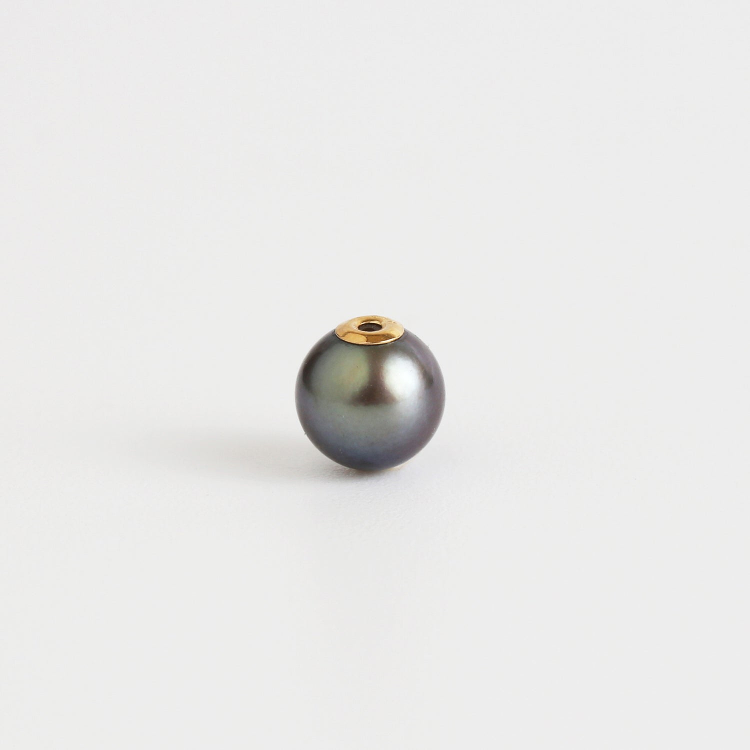 Akoya Black Pearl Catch / Dark