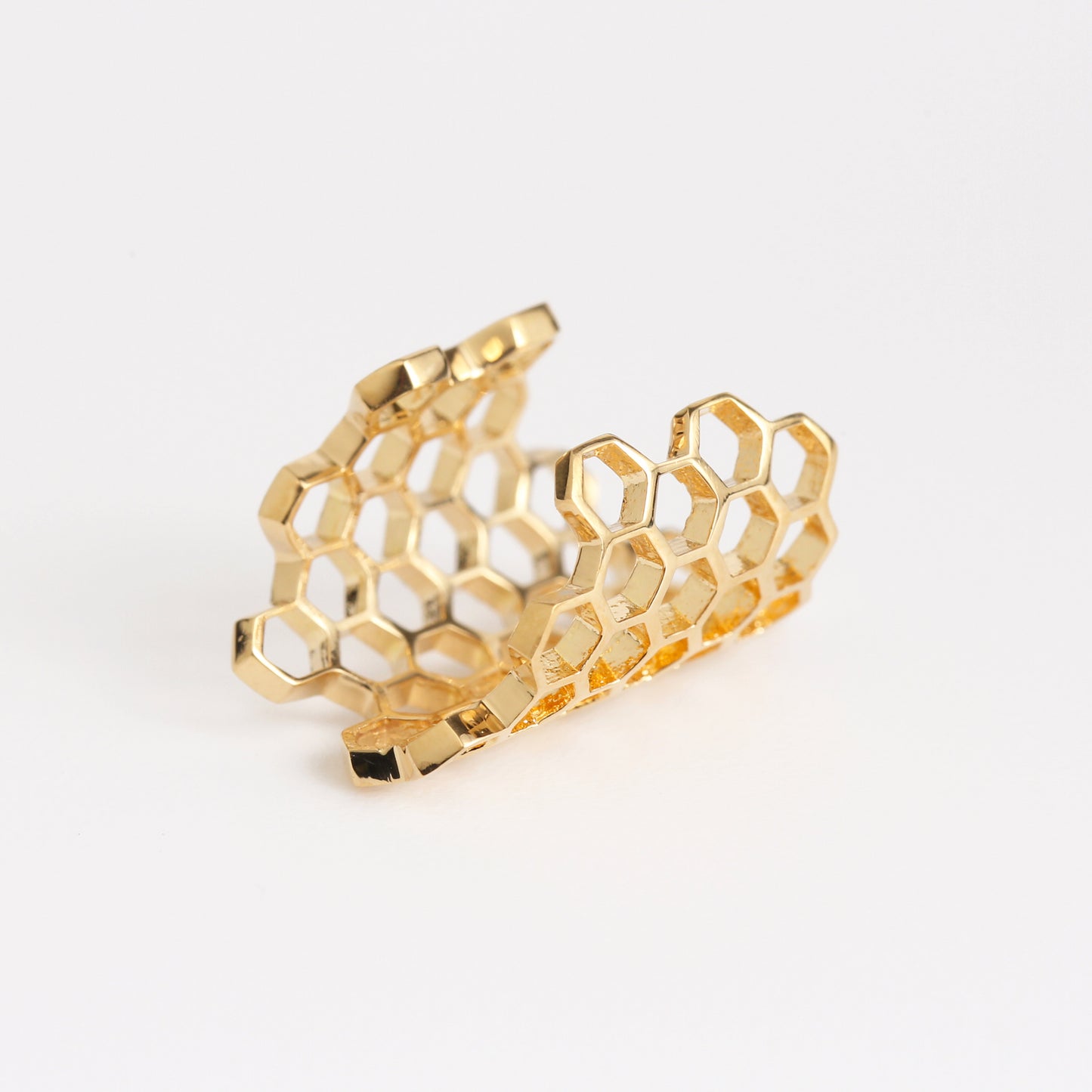 Honeycomb Ear Cuff / Designer by  Yumi Mori