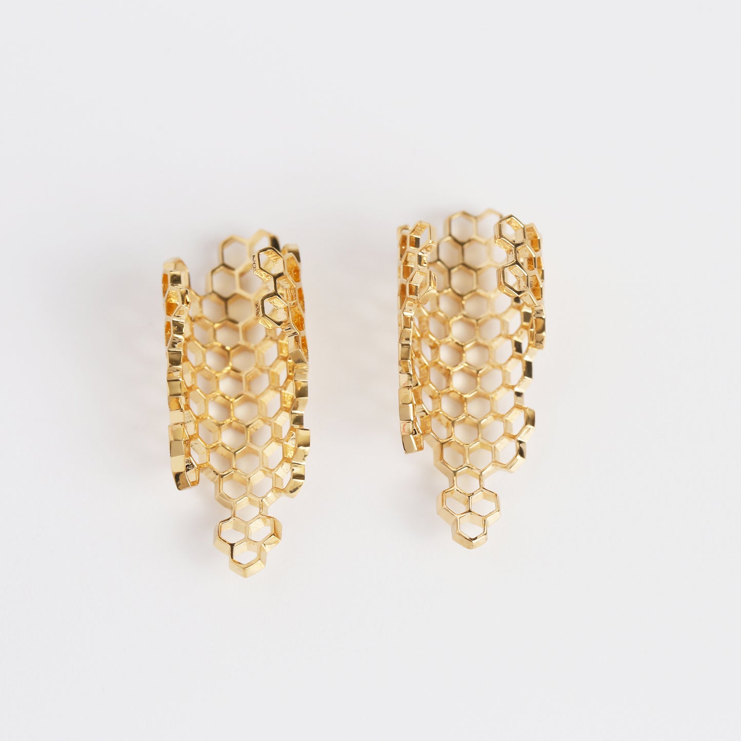Honeycomb Long Ear Cuff / Designer by  Yumi Mori